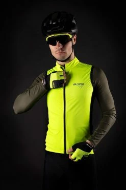 Gilet Force Vision Windproof Fluo 8 Gilet Force Vision Windproof Fluo -Accessoires Vélo Soldes Boutique gilet force vision windproof fluo p image 96565 grande