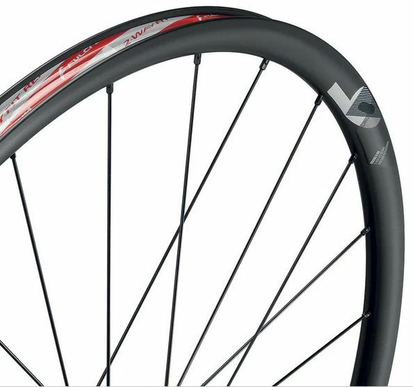 Roues Fulcrum Racing 6 DB C20 Disc - Promo 4 Roues Fulcrum Racing 6 DB C20 Disc - Promo – Image 2